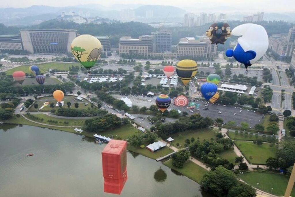 The Icon 1 Ioi Mall Putrajaya, Golf View Pangsapuri